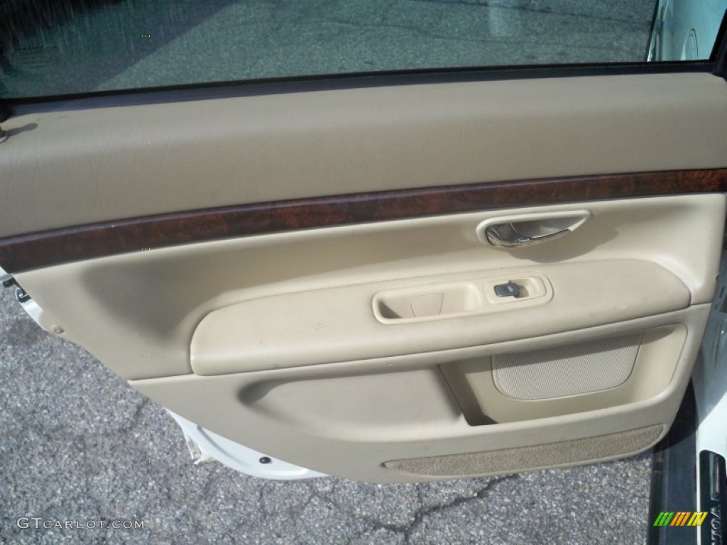 2001 S80 T6 - White / Taupe/Light Taupe photo #13