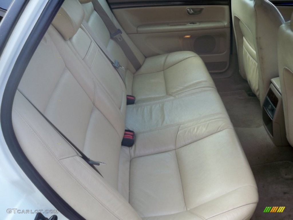 2001 S80 T6 - White / Taupe/Light Taupe photo #17