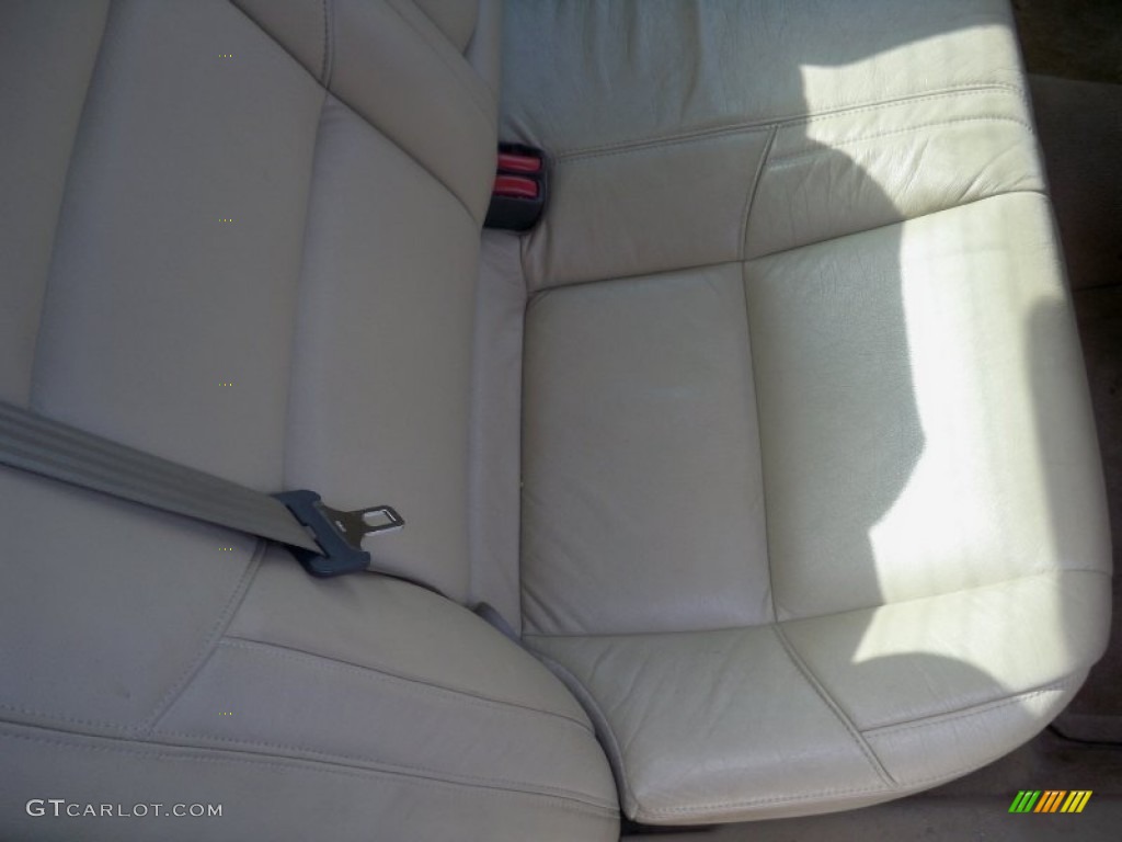 2001 S80 T6 - White / Taupe/Light Taupe photo #18