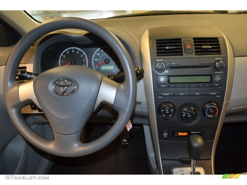 2010 Corolla LE - Classic Silver Metallic / Ash photo #8