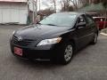 Black - Camry LE Photo No. 4