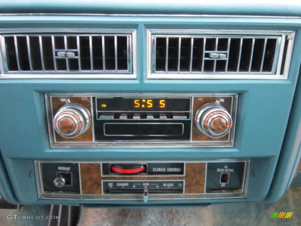 1979 Cadillac DeVille Coupe Audio System Photo #61807958