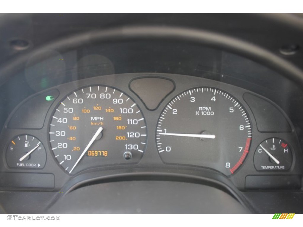 2002 Saturn L Series LW300 Wagon Gauges Photo #61808657