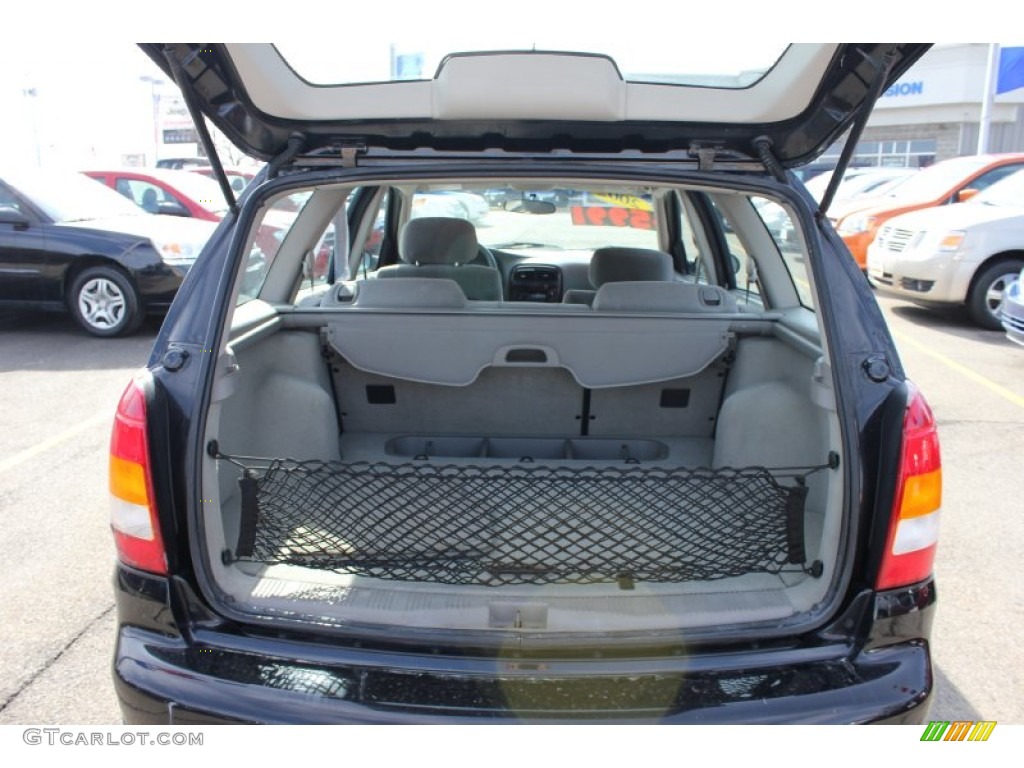 2002 L Series LW300 Wagon - Black / Gray photo #16