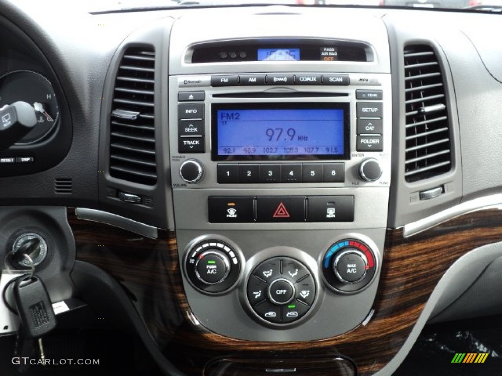 2012 Hyundai Santa Fe SE V6 AWD Controls Photo #61814099