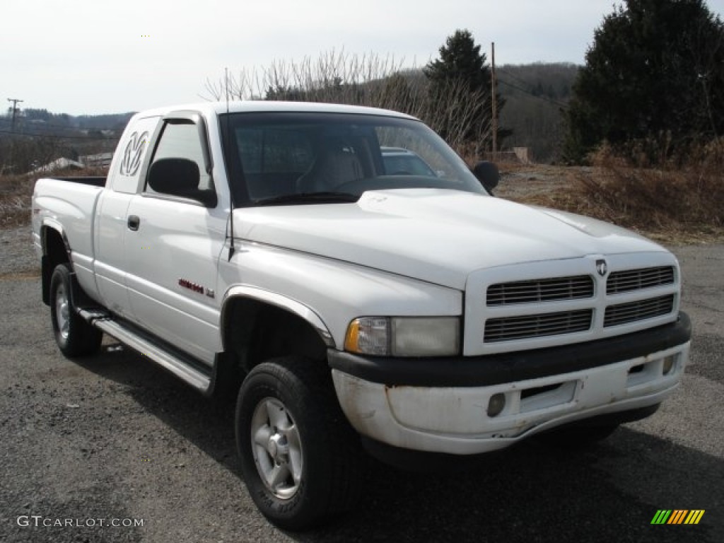 1998 Ram 1500 Sport Extended Cab 4x4 - Bright White / Beige photo #3