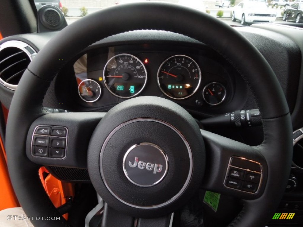 2012 Wrangler Unlimited Sahara 4x4 - Crush Orange / Black photo #13