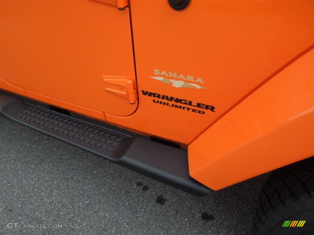2012 Wrangler Unlimited Sahara 4x4 - Crush Orange / Black photo #25