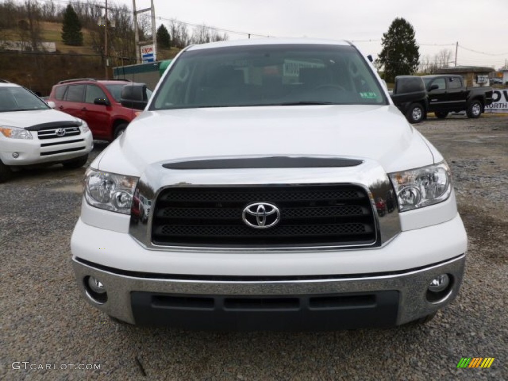 2008 Tundra SR5 CrewMax 4x4 - Super White / Graphite Gray photo #2