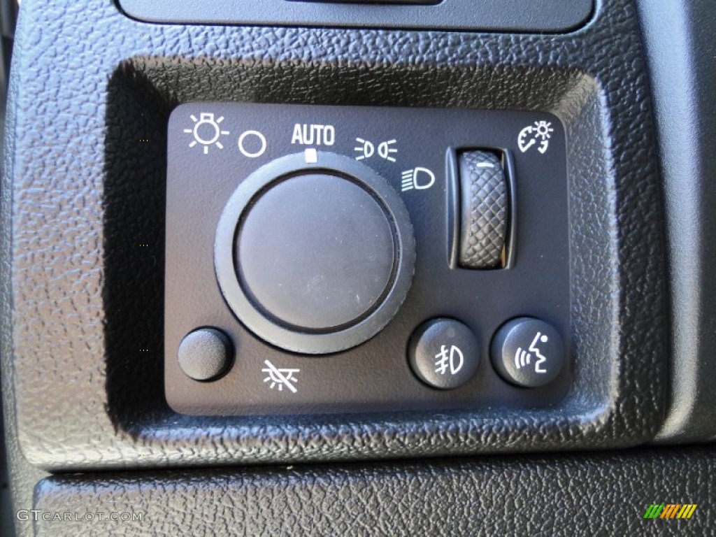 2008 Hummer H3 Standard H3 Model Controls Photo #61823399