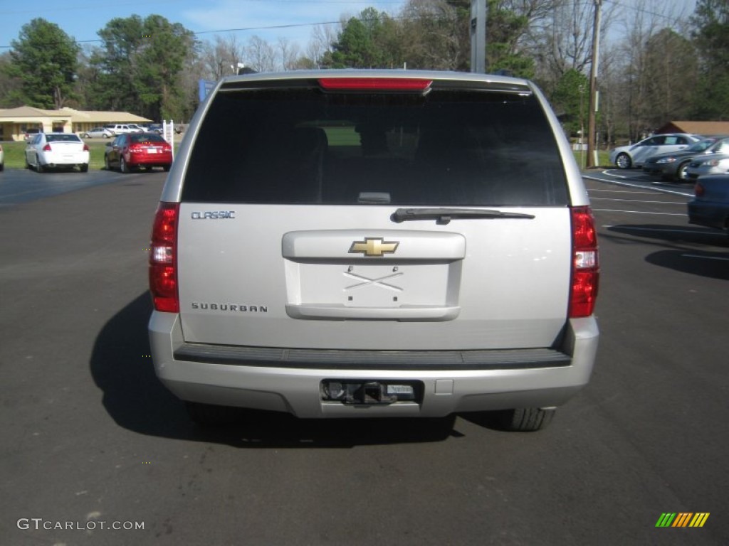 2007 Suburban 1500 LT 4x4 - Silver Birch Metallic / Ebony photo #4