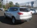 2010 Silver Ice Metallic Chevrolet Traverse LT  photo #3