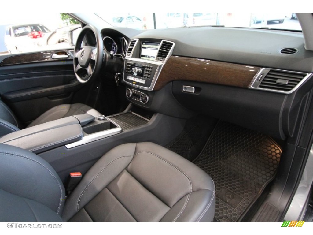 2012 Mercedes-Benz ML 350 4Matic Black Dashboard Photo #61824263