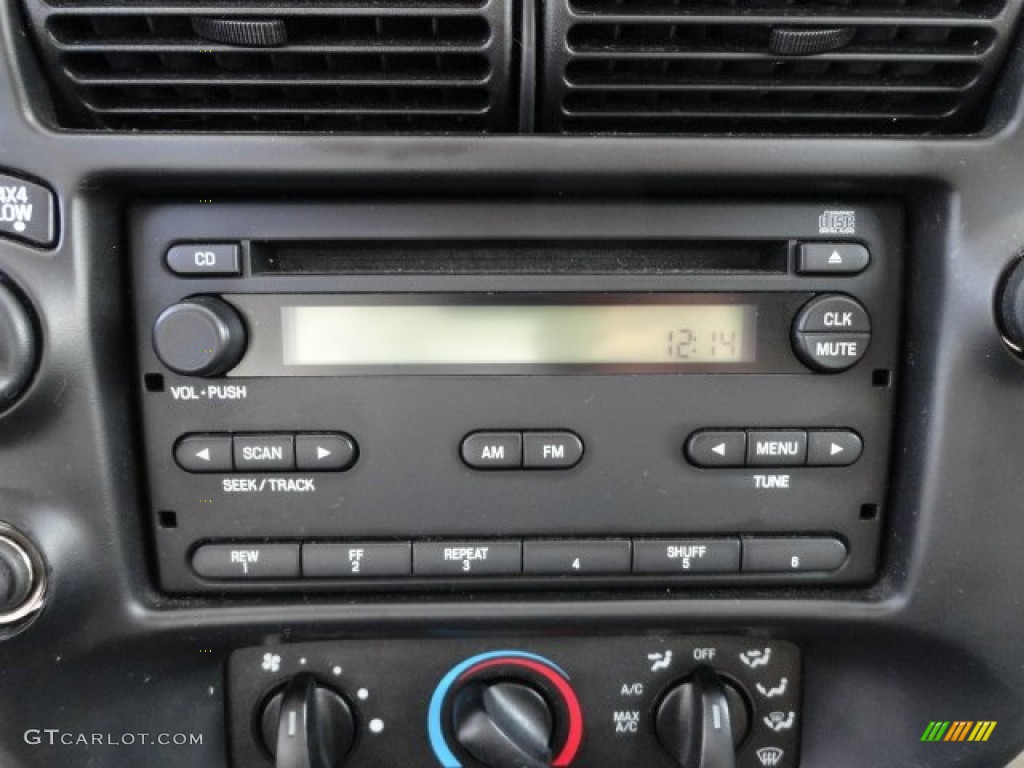 2004 Ranger XLT SuperCab 4x4 - Dark Green Metallic / Black/Medium Pebble photo #13