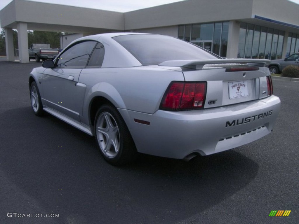 2001 Mustang GT Coupe - Silver Metallic / Medium Graphite photo #7
