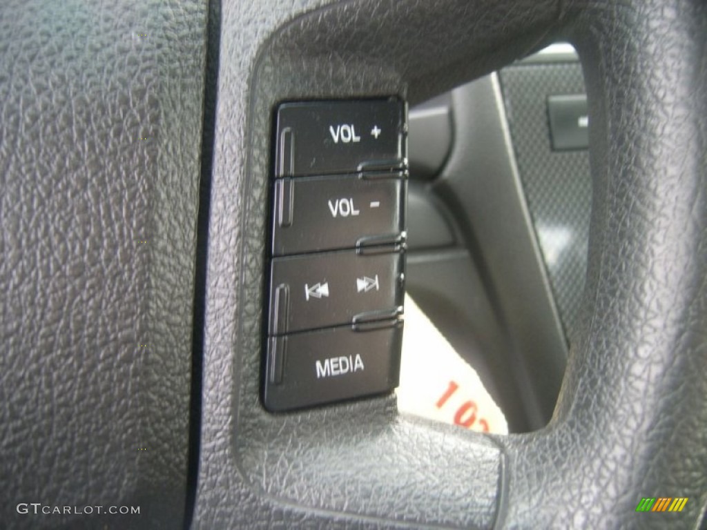 2007 Fusion SE V6 - Tungsten Grey Metallic / Charcoal Black photo #24