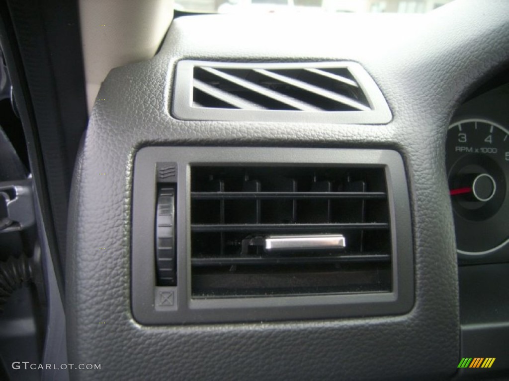 2007 Fusion SE V6 - Tungsten Grey Metallic / Charcoal Black photo #32