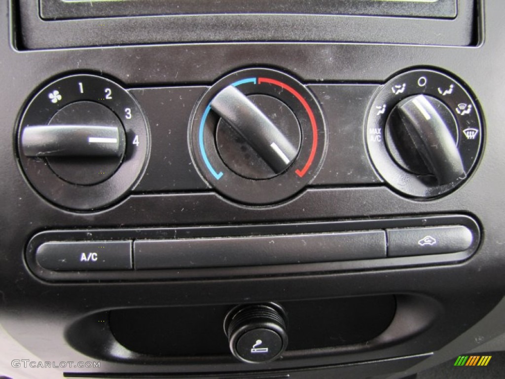 2005 F150 XLT SuperCab 4x4 - True Blue Metallic / Medium Flint Grey photo #19