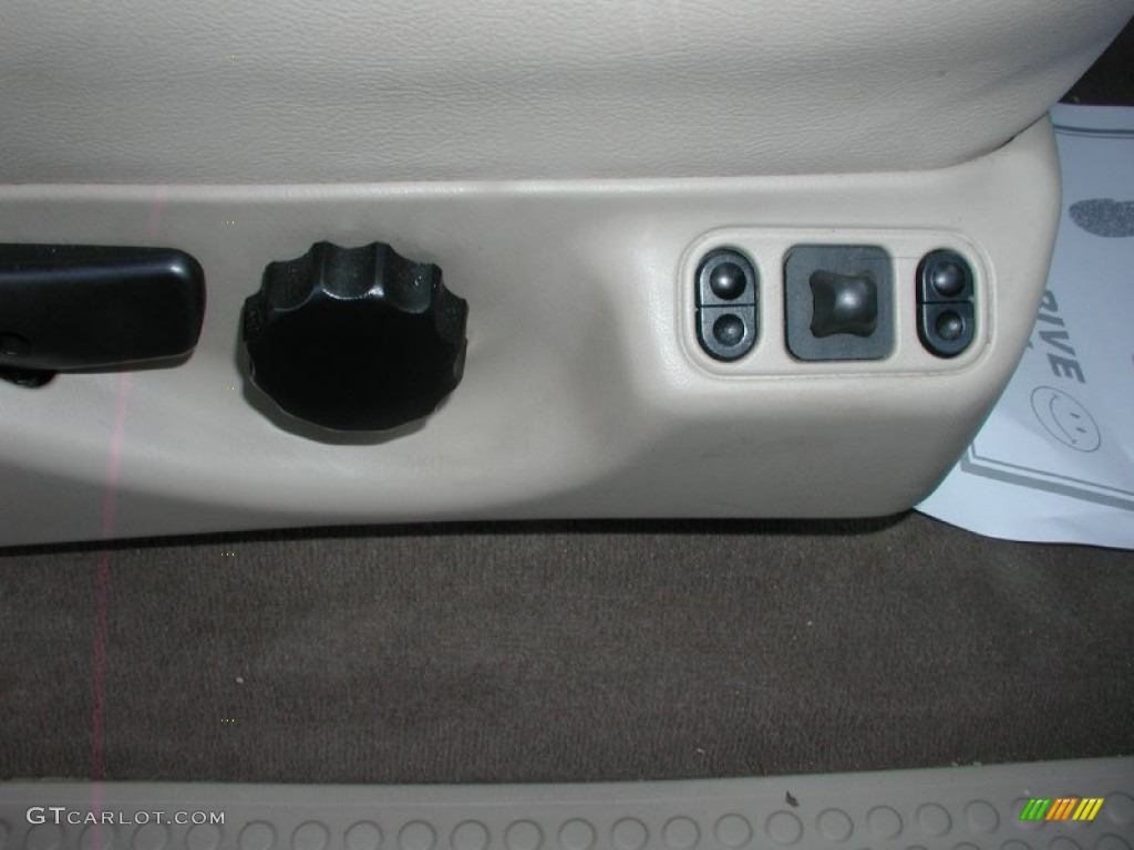 2004 F350 Super Duty Lariat Crew Cab 4x4 - Black / Medium Parchment photo #22