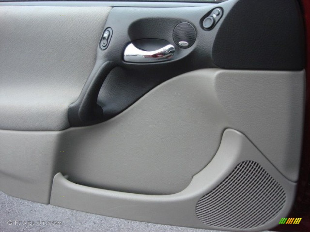 2005 L Series L300 Sedan - Berry Red / Grey photo #14