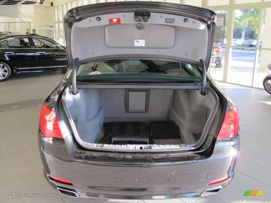 2009 BMW 7 Series 750Li Sedan Trunk Photo #61836573