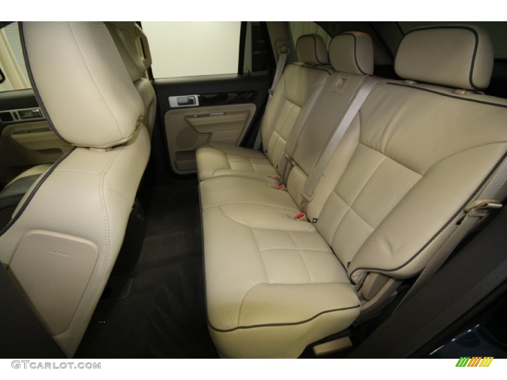 2008 Lincoln MKX Standard MKX Model Rear Seat Photo #61839305