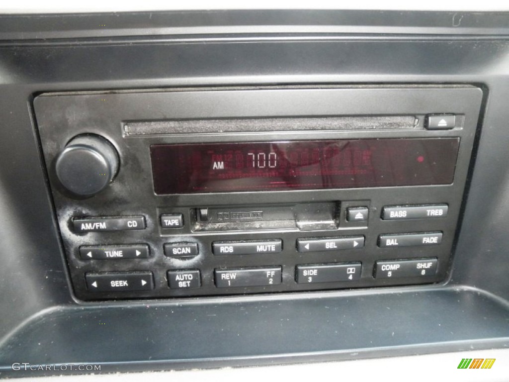 2004 Lincoln Aviator Ultimate 4x4 Audio System Photos
