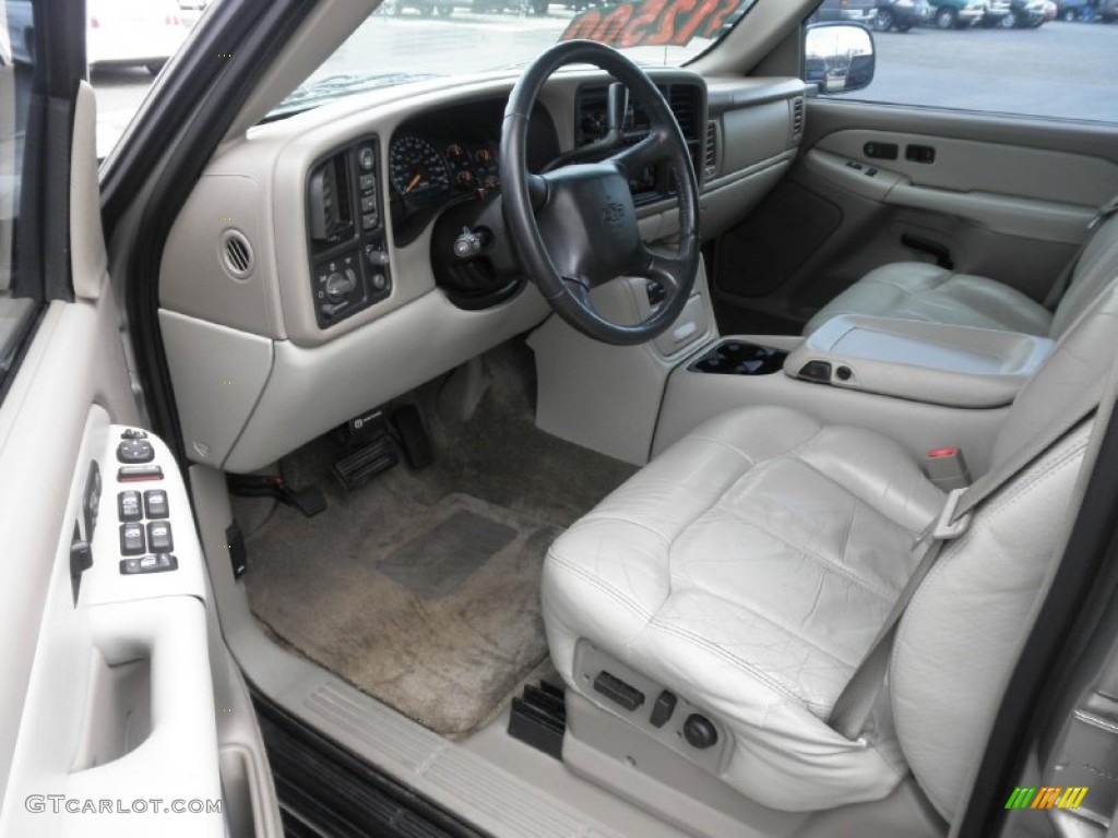 Graphite/Medium Gray Interior 2001 Chevrolet Tahoe LT 4x4 Photo #61839525