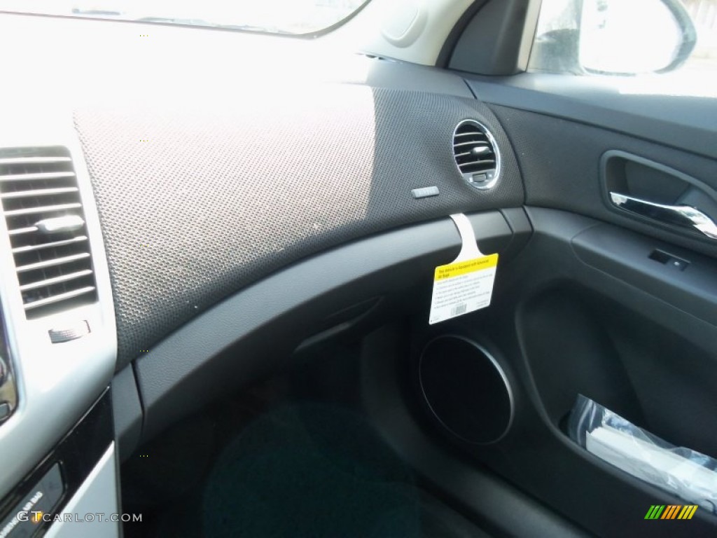 2012 Cruze LT - Ice Blue Metallic / Jet Black photo #23