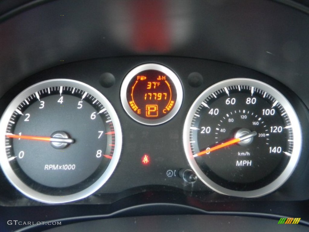 2011 Nissan Sentra 2.0 Gauges Photos