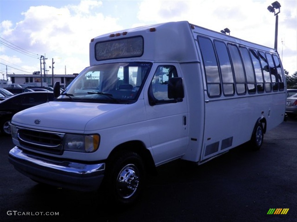 Oxford White 1998 Ford E Series Cutaway E350 Commercial Moving Truck Exterior Photo #61845813