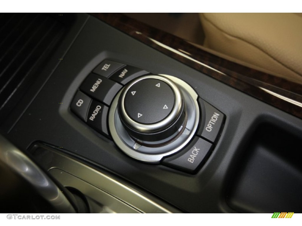2012 BMW X5 xDrive35i Premium Controls Photo #61846386