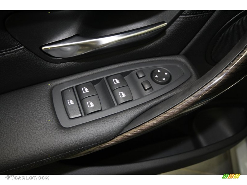 2012 BMW 3 Series 328i Sedan Controls Photo #61846815