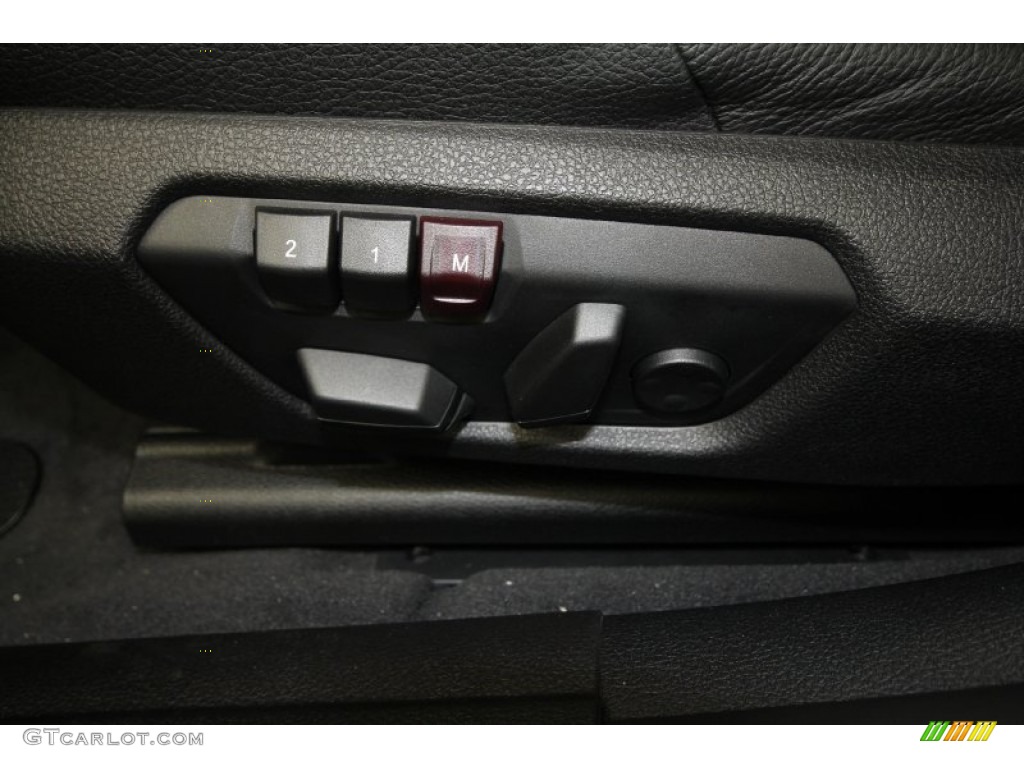 2012 BMW 3 Series 328i Sedan Controls Photo #61846824