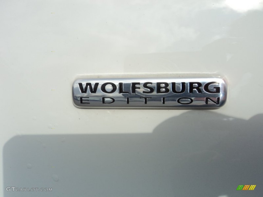 2010 Jetta Wolfsburg Edition Sedan - Candy White / Cornsilk Beige photo #28