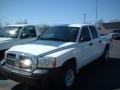 2007 Bright White Dodge Dakota SXT Quad Cab  photo #1