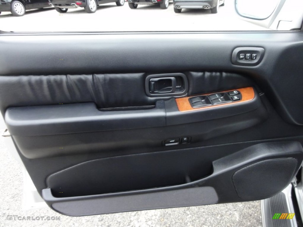 2002 QX4 4x4 - Brilliant Silver Metallic / Graphite photo #14