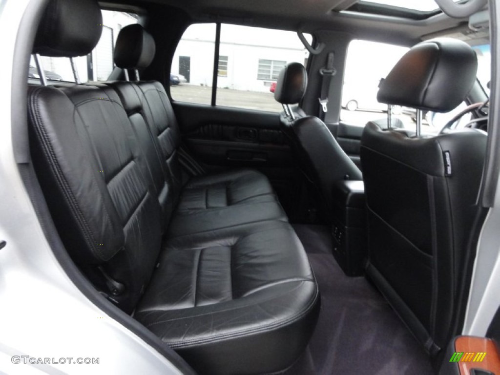 2002 QX4 4x4 - Brilliant Silver Metallic / Graphite photo #25