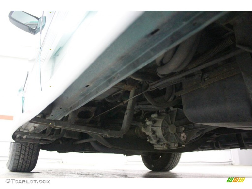 1999 GMC Safari SLE AWD Undercarriage Photo #61854900