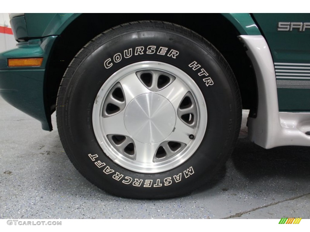 1999 GMC Safari SLE AWD Wheel Photos