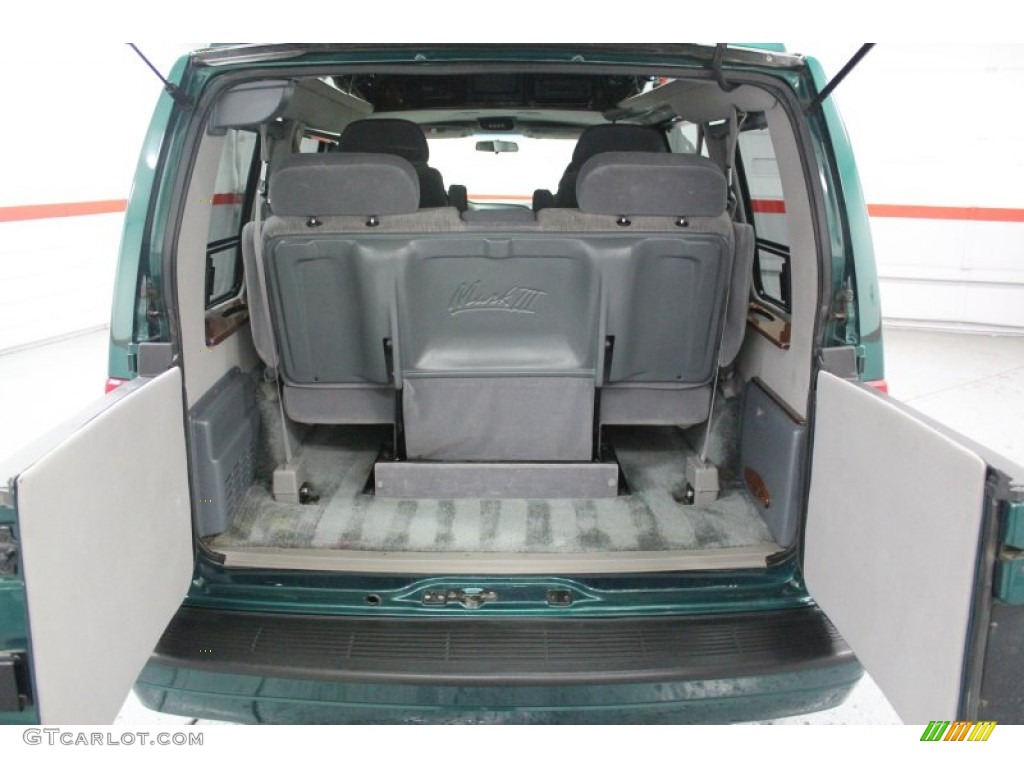 1999 GMC Safari SLE AWD Trunk Photo #61855104
