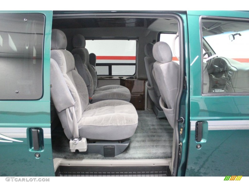 1999 GMC Safari SLE AWD Interior Color Photos