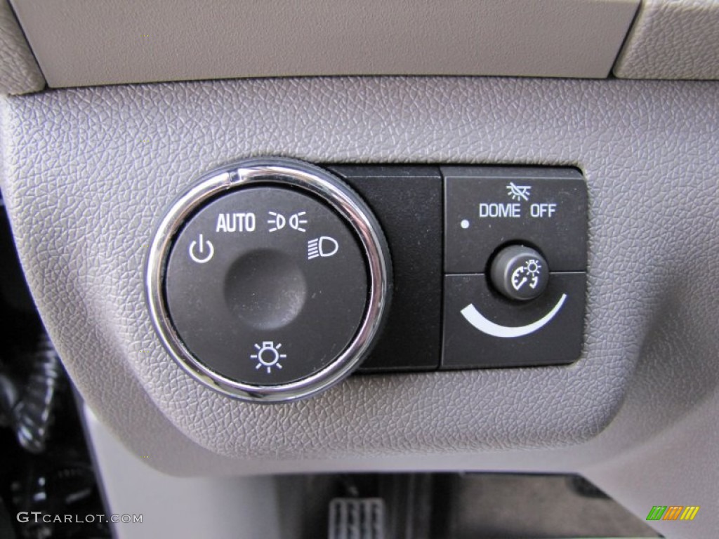 2011 Traverse LT AWD - Black Granite Metallic / Dark Gray/Light Gray photo #14