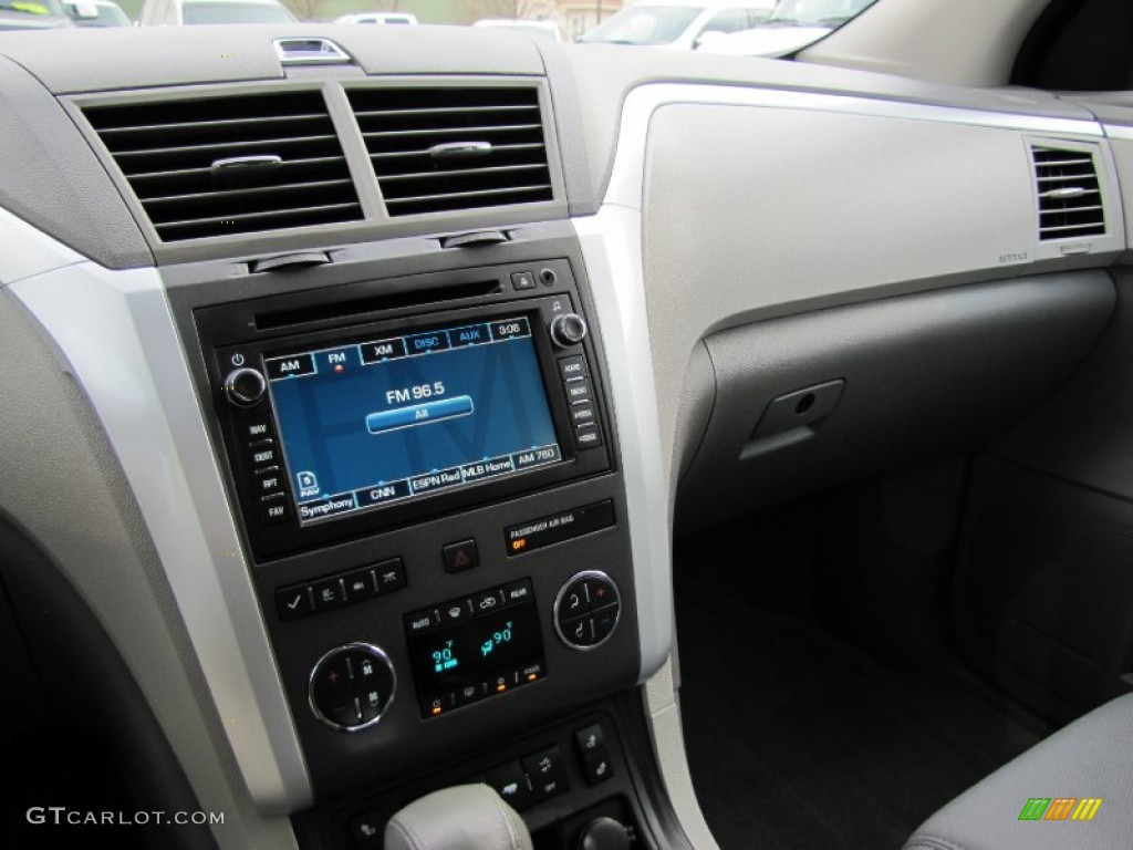 2011 Traverse LT AWD - Black Granite Metallic / Dark Gray/Light Gray photo #15