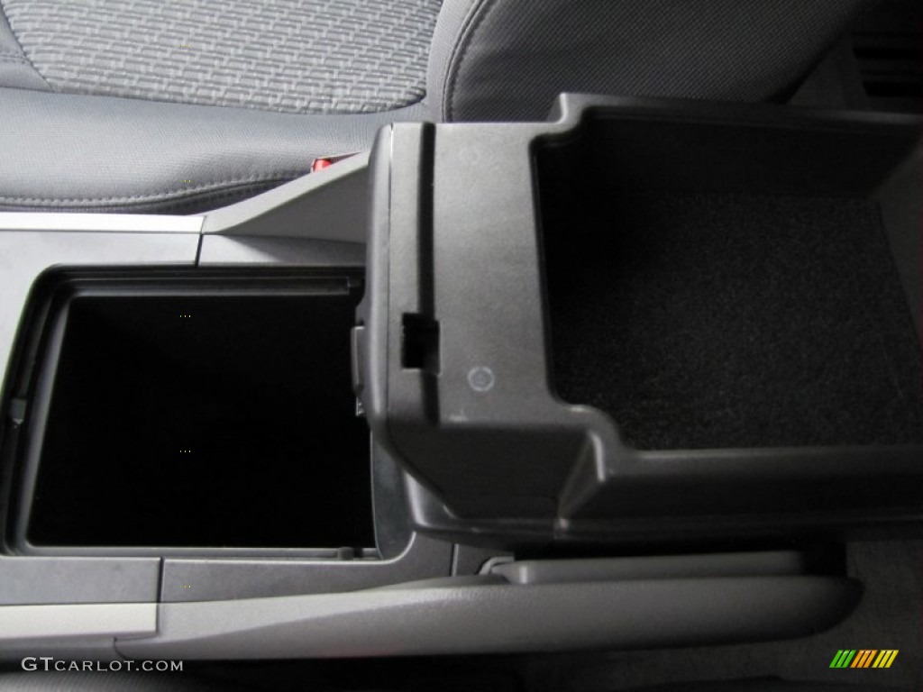 2011 Traverse LT AWD - Black Granite Metallic / Dark Gray/Light Gray photo #24