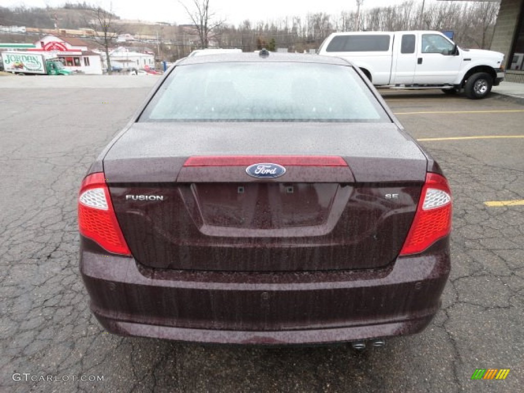 2012 Fusion SE - Bordeaux Reserve Metallic / Charcoal Black photo #3