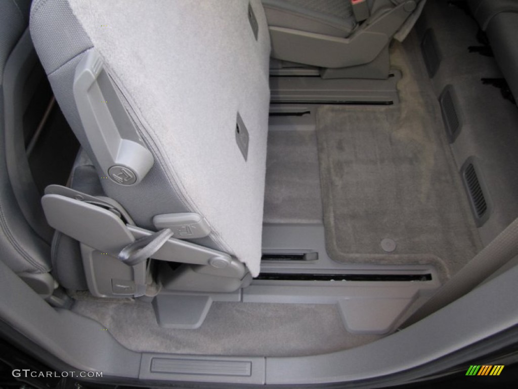 2011 Traverse LT AWD - Black Granite Metallic / Dark Gray/Light Gray photo #28