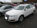 Candy White - Passat 2.0T Sedan Photo No. 3