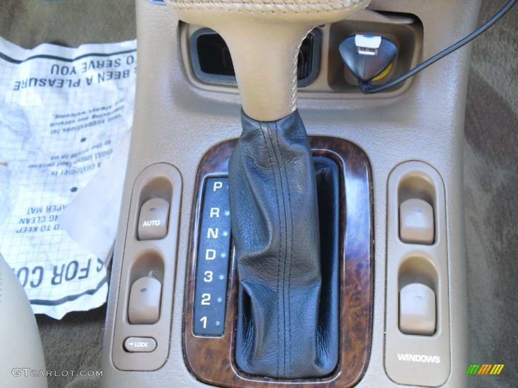 2000 L Series LS1 Sedan - Bright White / Medium Tan photo #51