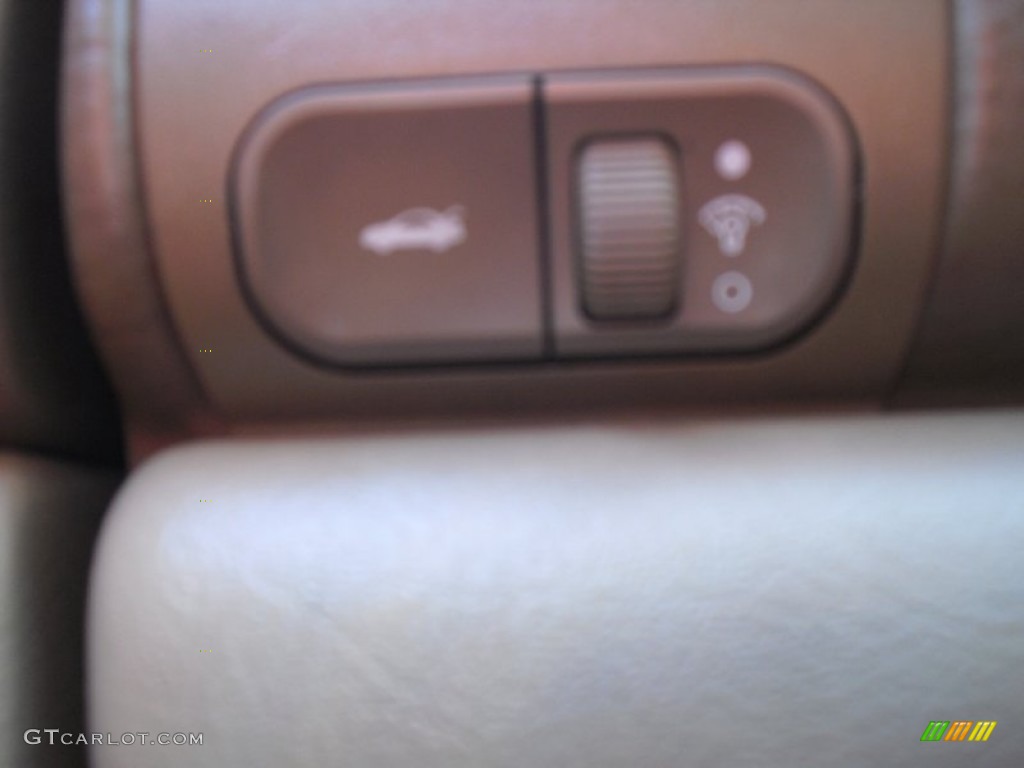 2000 L Series LS1 Sedan - Bright White / Medium Tan photo #76